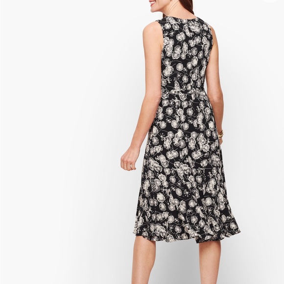 NWOT Talbots Fit & Flare Black & White Dandelion Dress Size 4 - Picture 2 of 16
